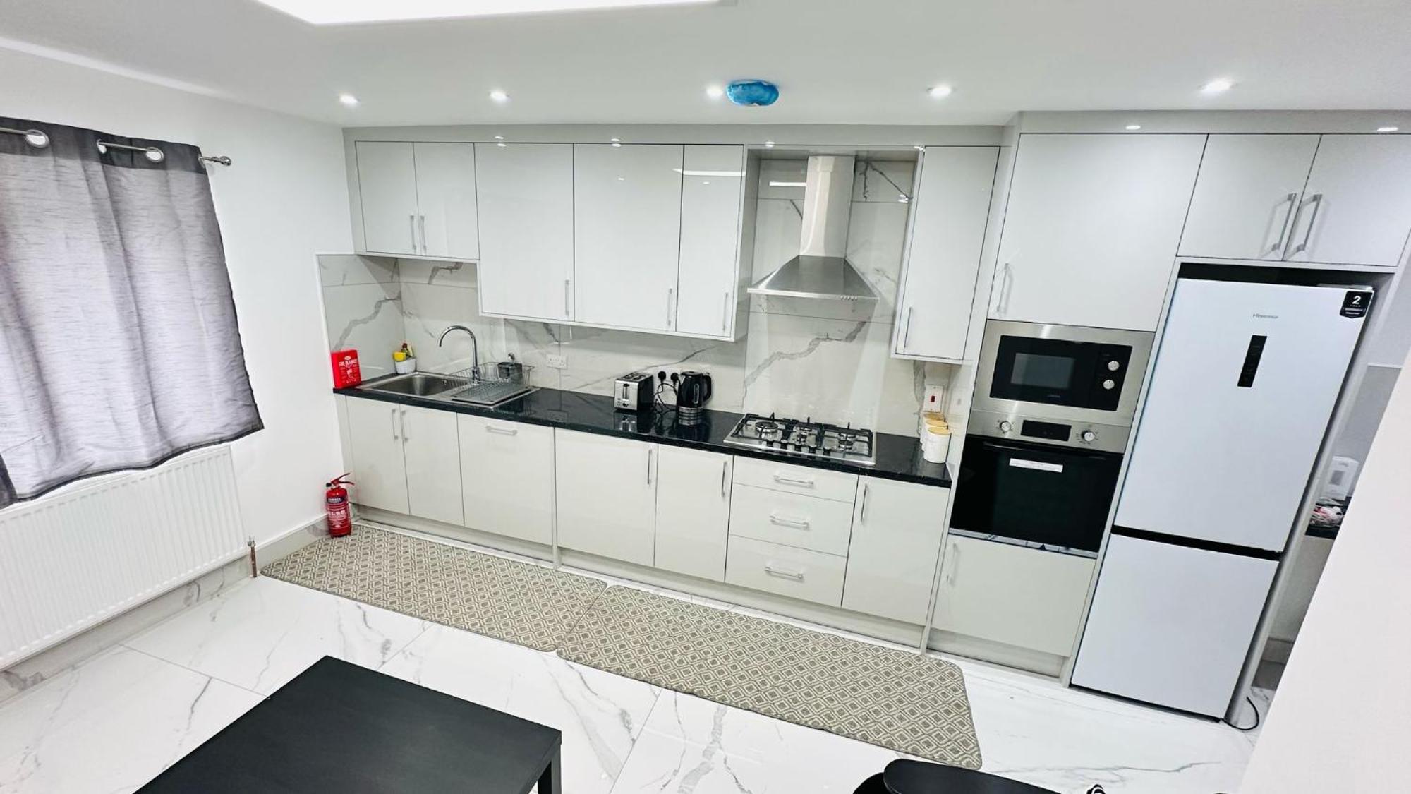 93 New Road Apartman Harmondsworth Kültér fotó