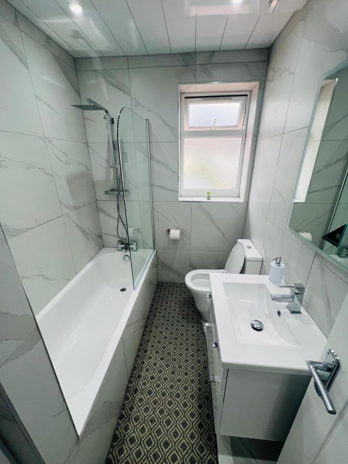 93 New Road Apartman Harmondsworth Kültér fotó