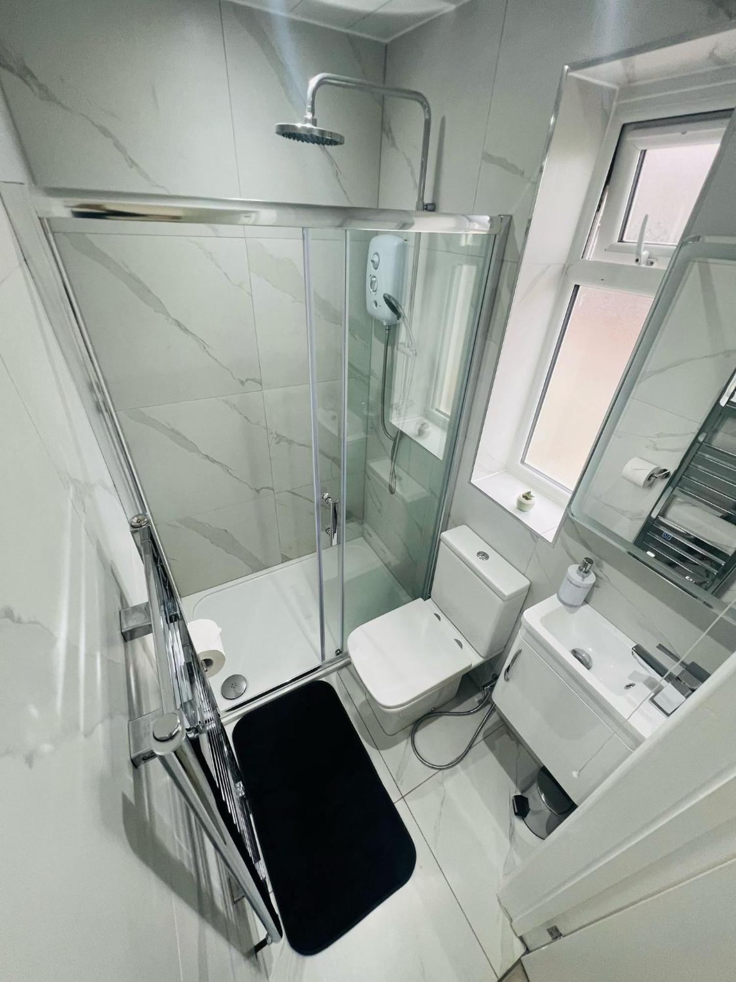 93 New Road Apartman Harmondsworth Kültér fotó